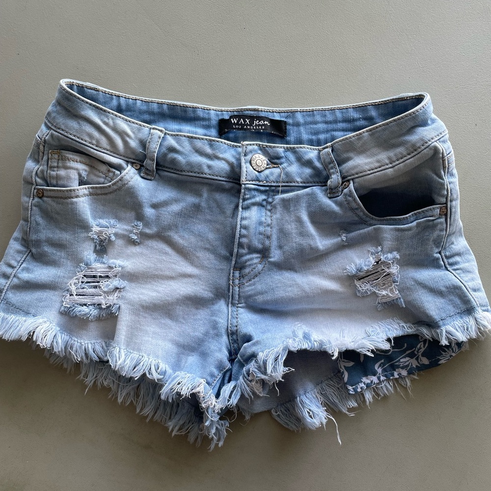 Stretchy jean shorts